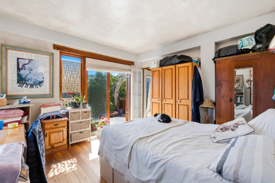 5 Bedroom Property for Sale in Glencairn Western Cape